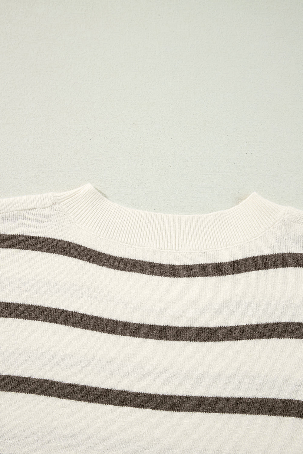 Side Slit Crew Neck Short Sleeve Sweater Tee