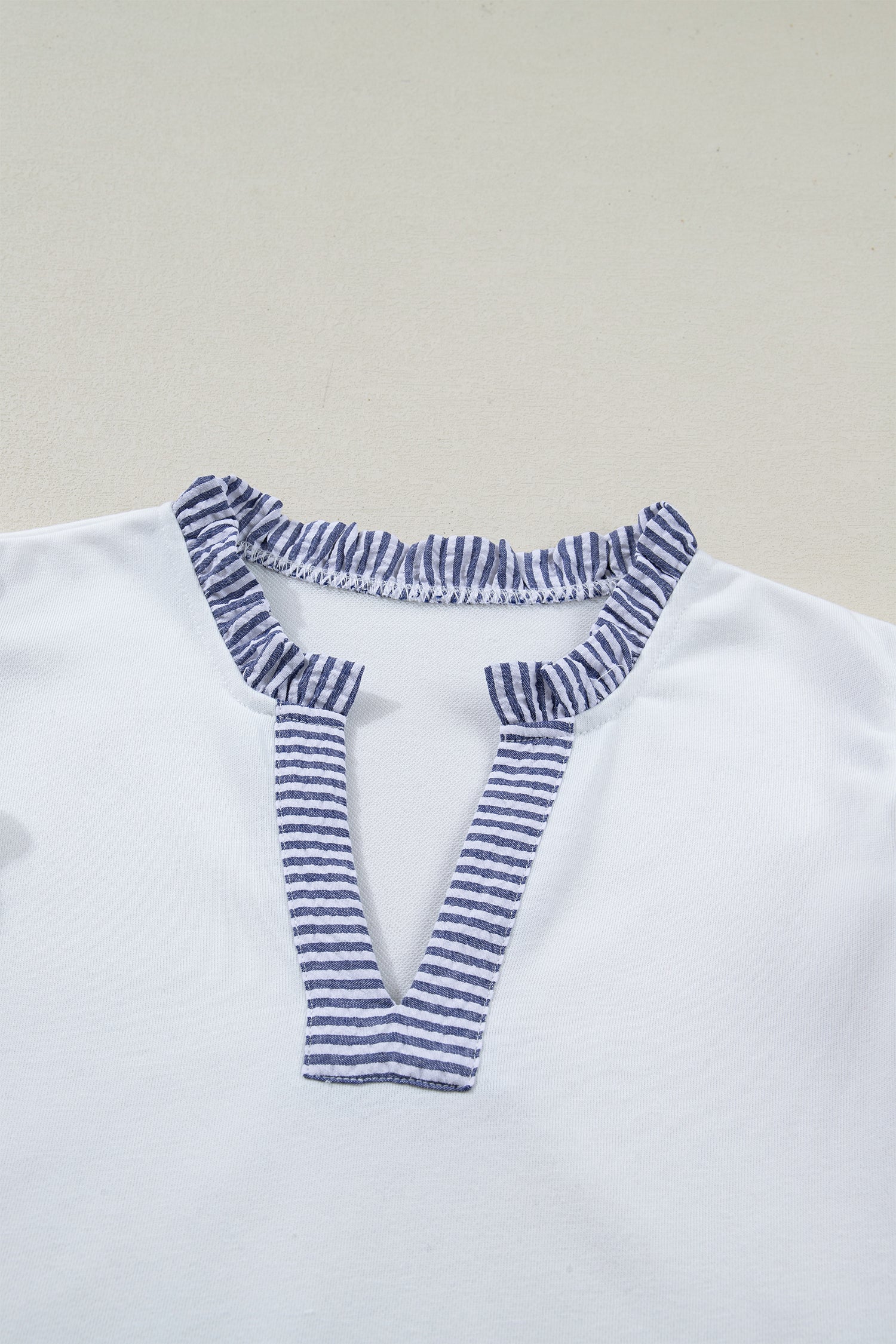 Contrasted Striped Patchwork Split Neck Ruffle Trim Sleeveless Dress – White
