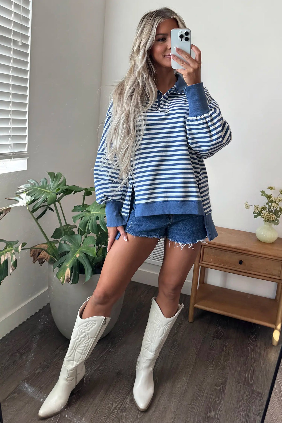 Colour Block Trim Raw Seam Split Hem Loose Pullover Sweatshirt – Blue Stripe