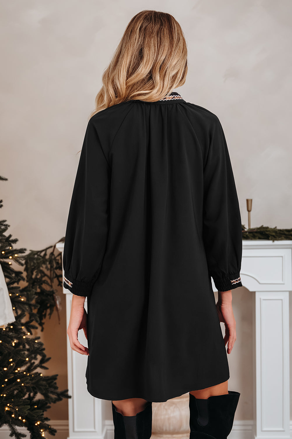 Contrast Trim V Neck Bracelet Sleeve Shift Mini Dress - eAura