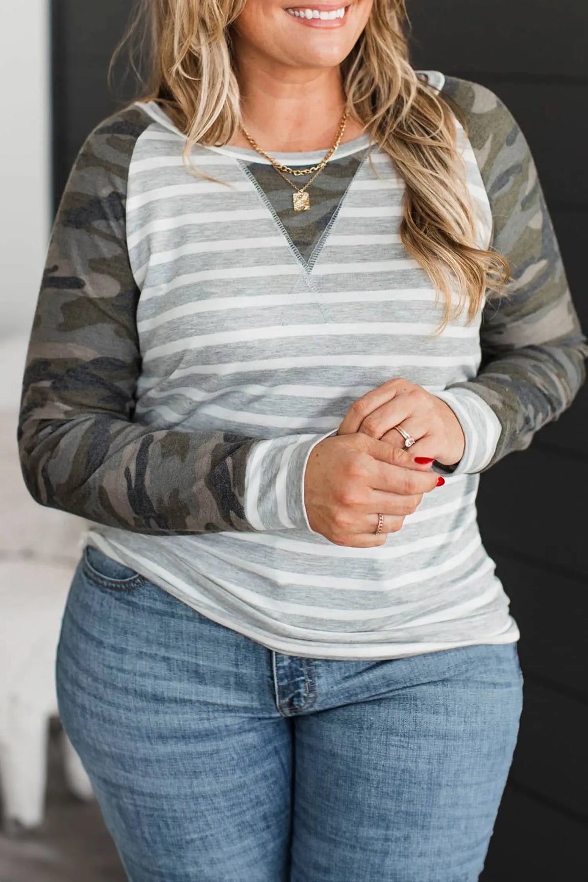 Camo Sleeve Striped Colourblock Round Neck Long Sleeve Plus Size Blouse – Grey Stripe