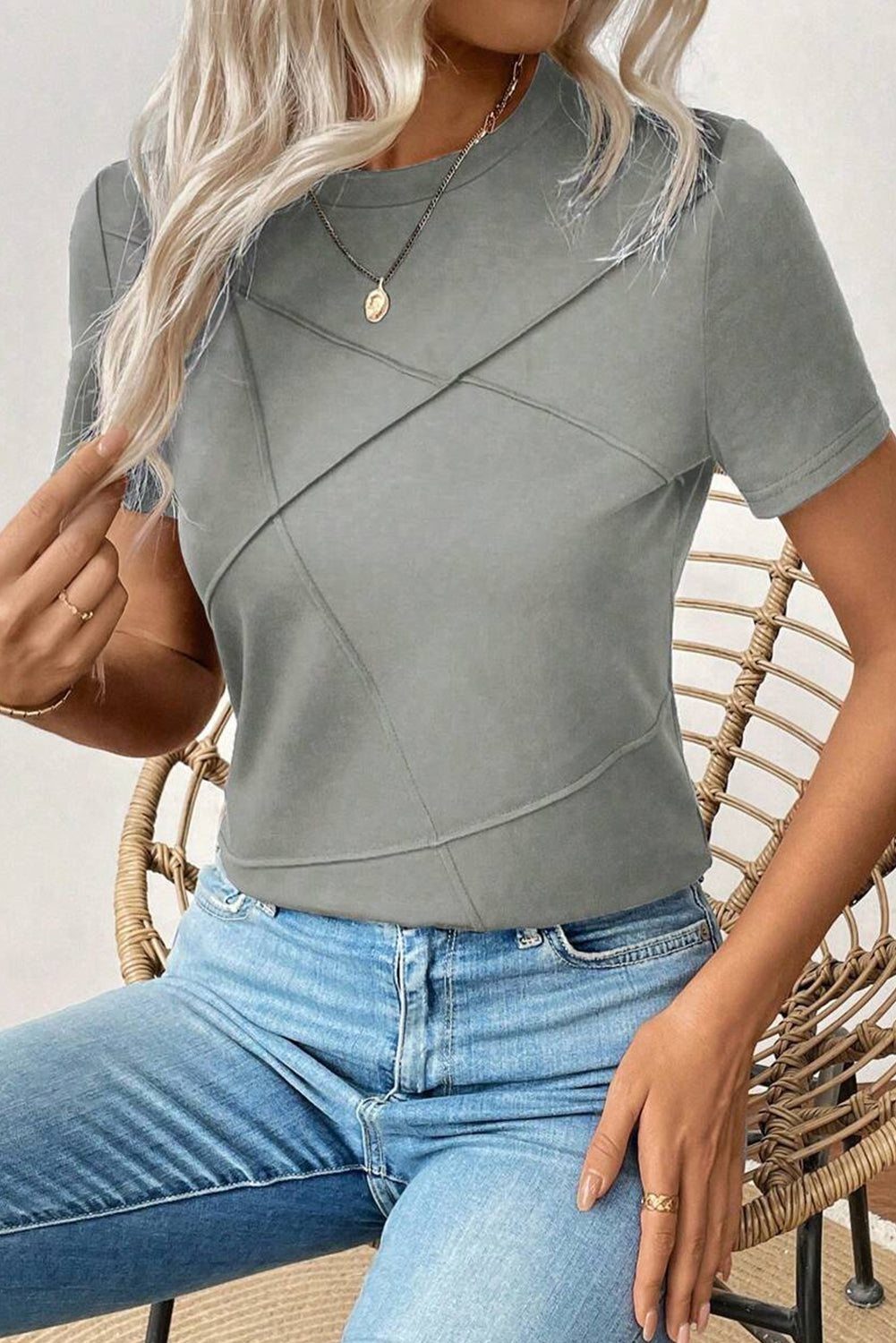 Toothpick Stripe Round Neck T-Shirt eAura