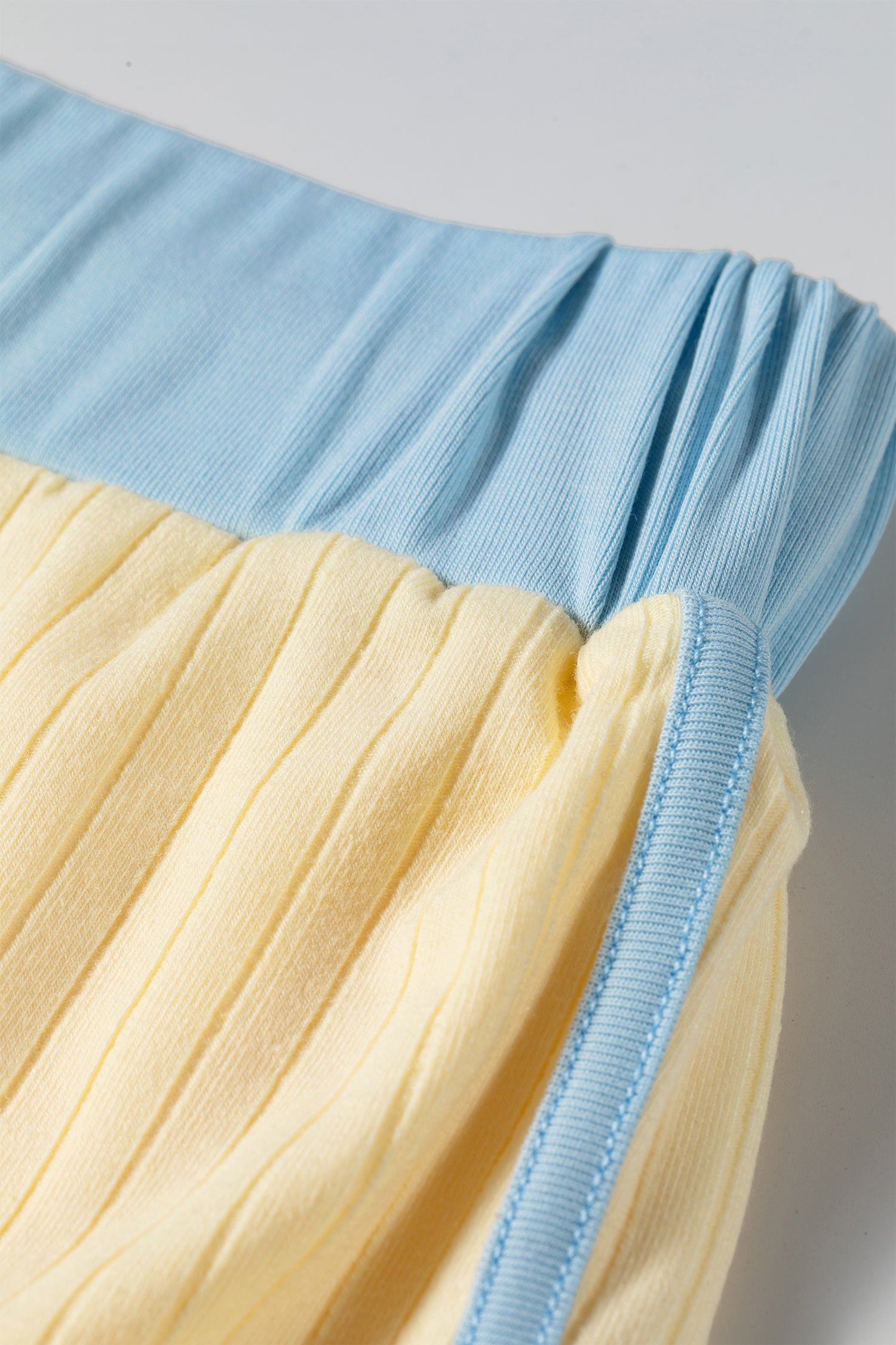 Ribbed Knit Color Block Trim Tee and Drawstring Skirt Set – Yellow