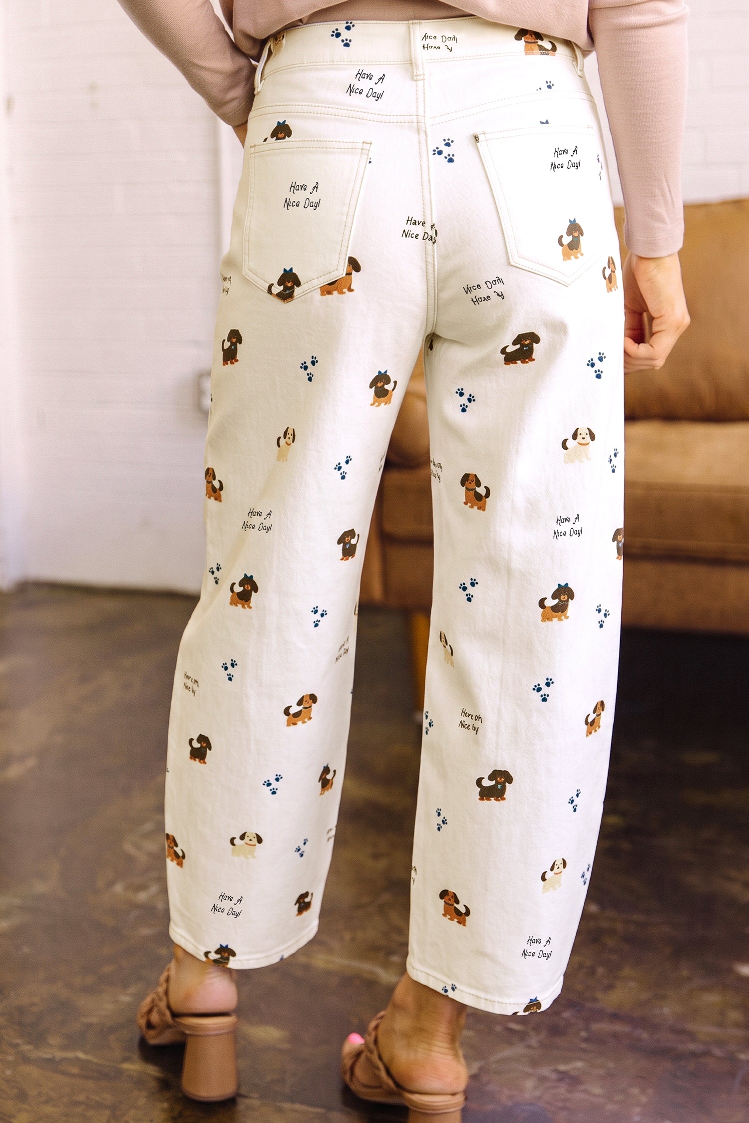 Abstract Dog Print Wide Leg Full-Length Jeans – White
