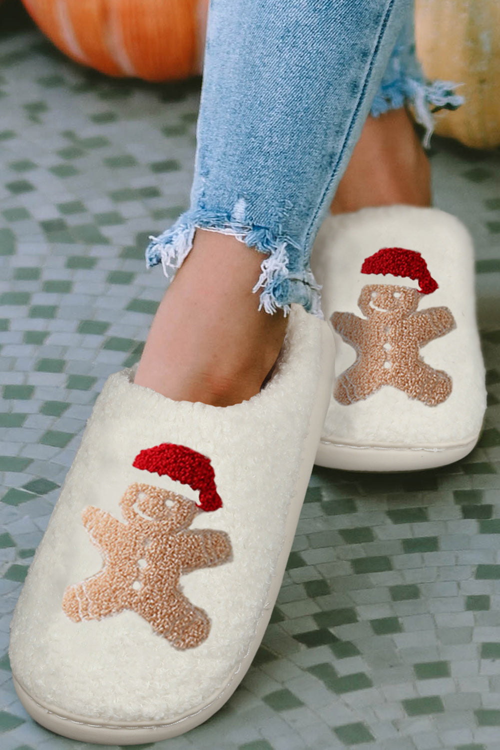 White Christmas Gingerbread Man Plush Slippers - eAura