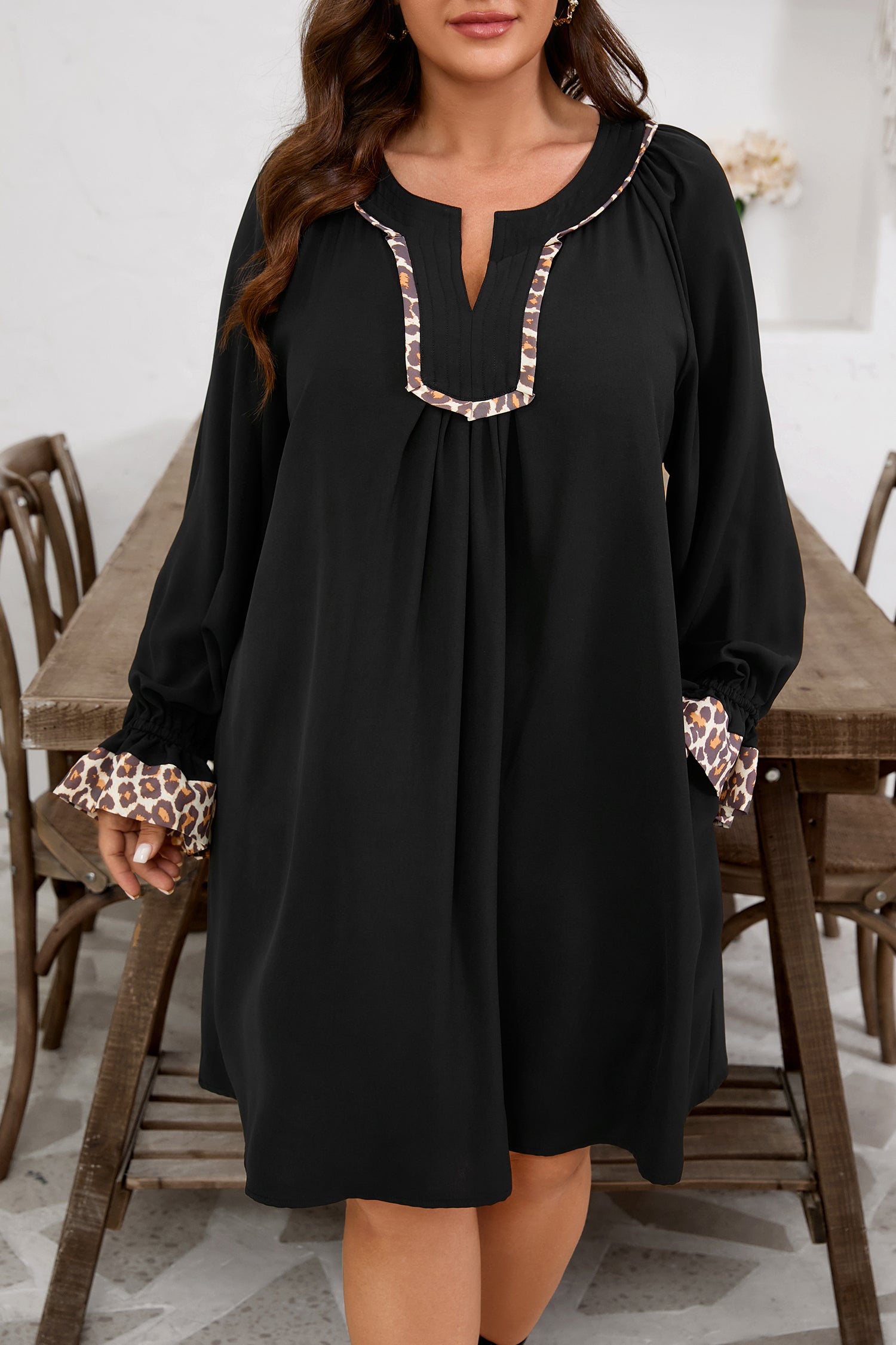 Black Plus Size Notched Neck Leopard Trim Flounce Long Sleeve Shift Dress - eAura