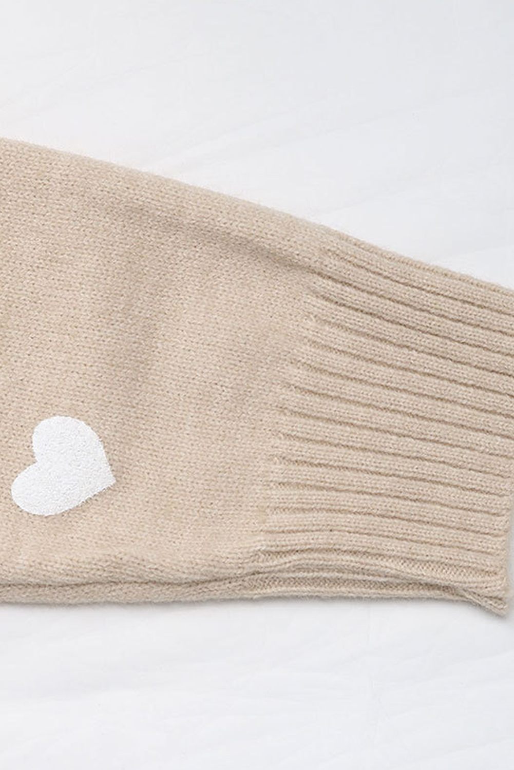 Heart Print Lace Splicing V Neck Valentines Sweater eAura