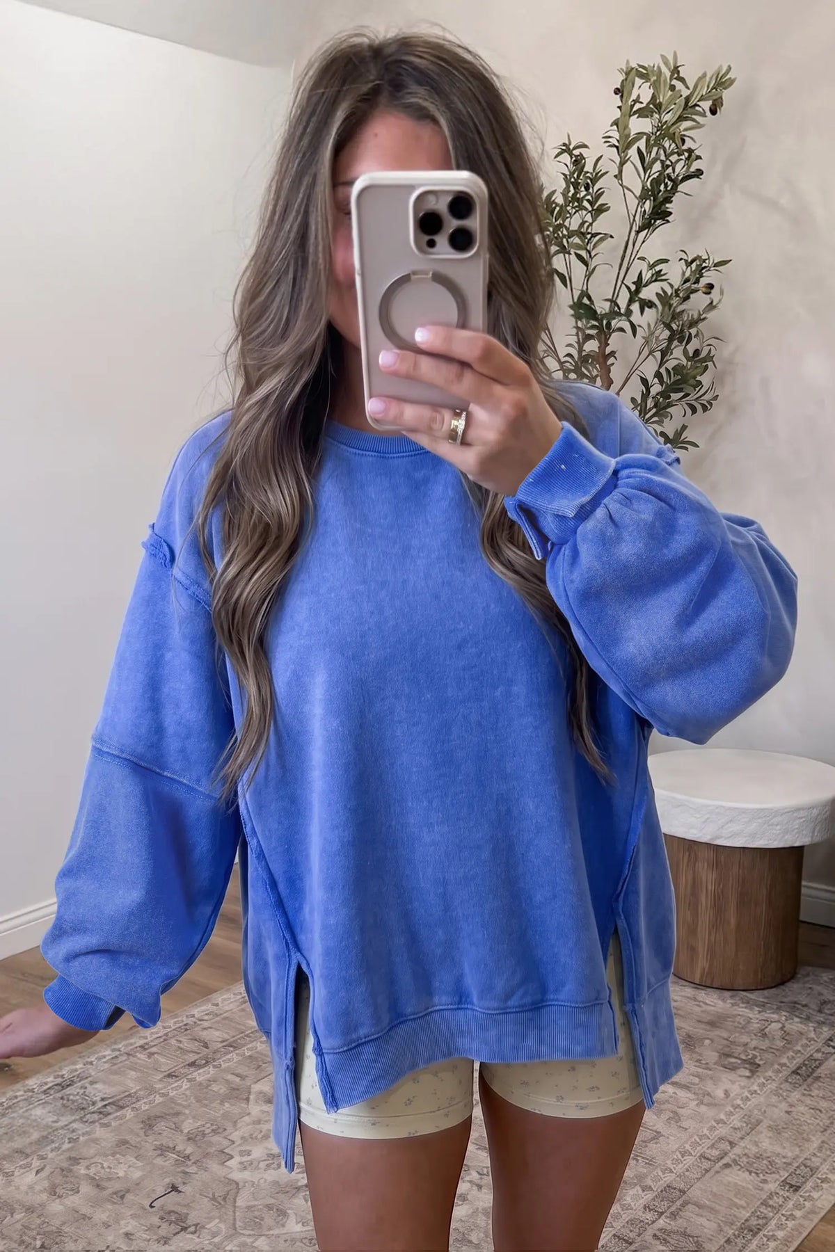 Mineral Wash Split Hem Loose Tunic Sweatshirt – Light Blue
