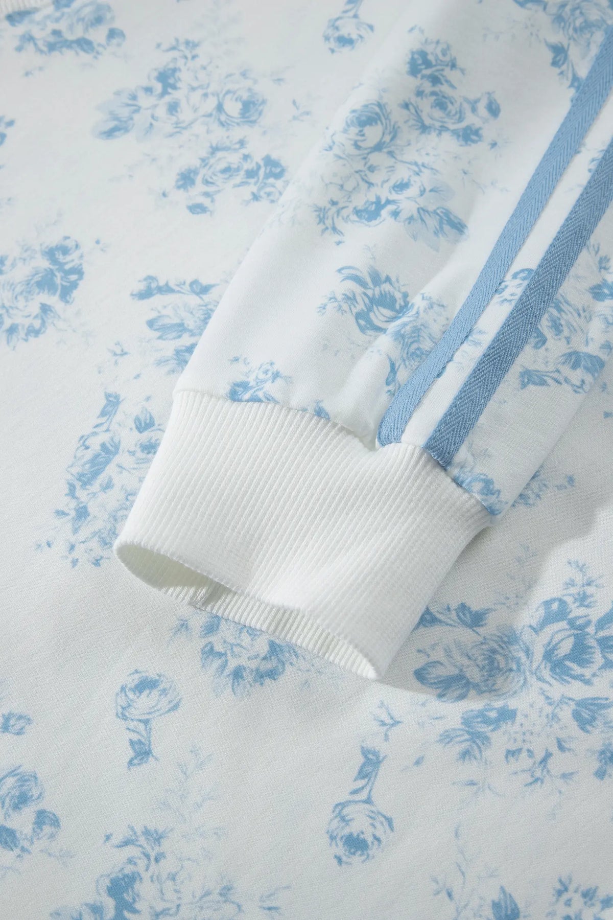 Sky Blue Floral Print Striped Detail Long Sleeve Top Ruffle Hem Shorts 2pcs Set – Light Blue