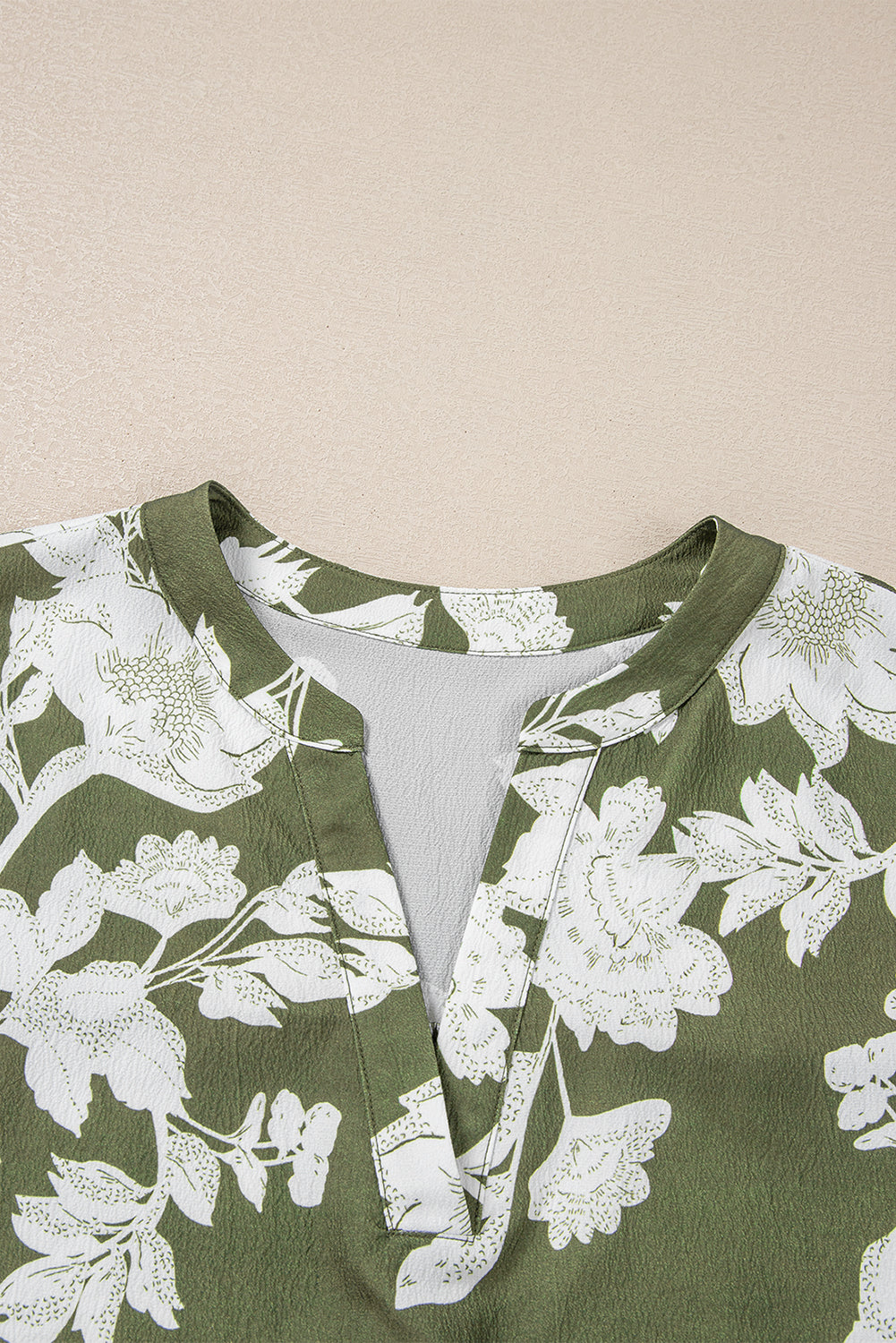 Green Floral Print Split Neck Short Sleeve Blouse eAura