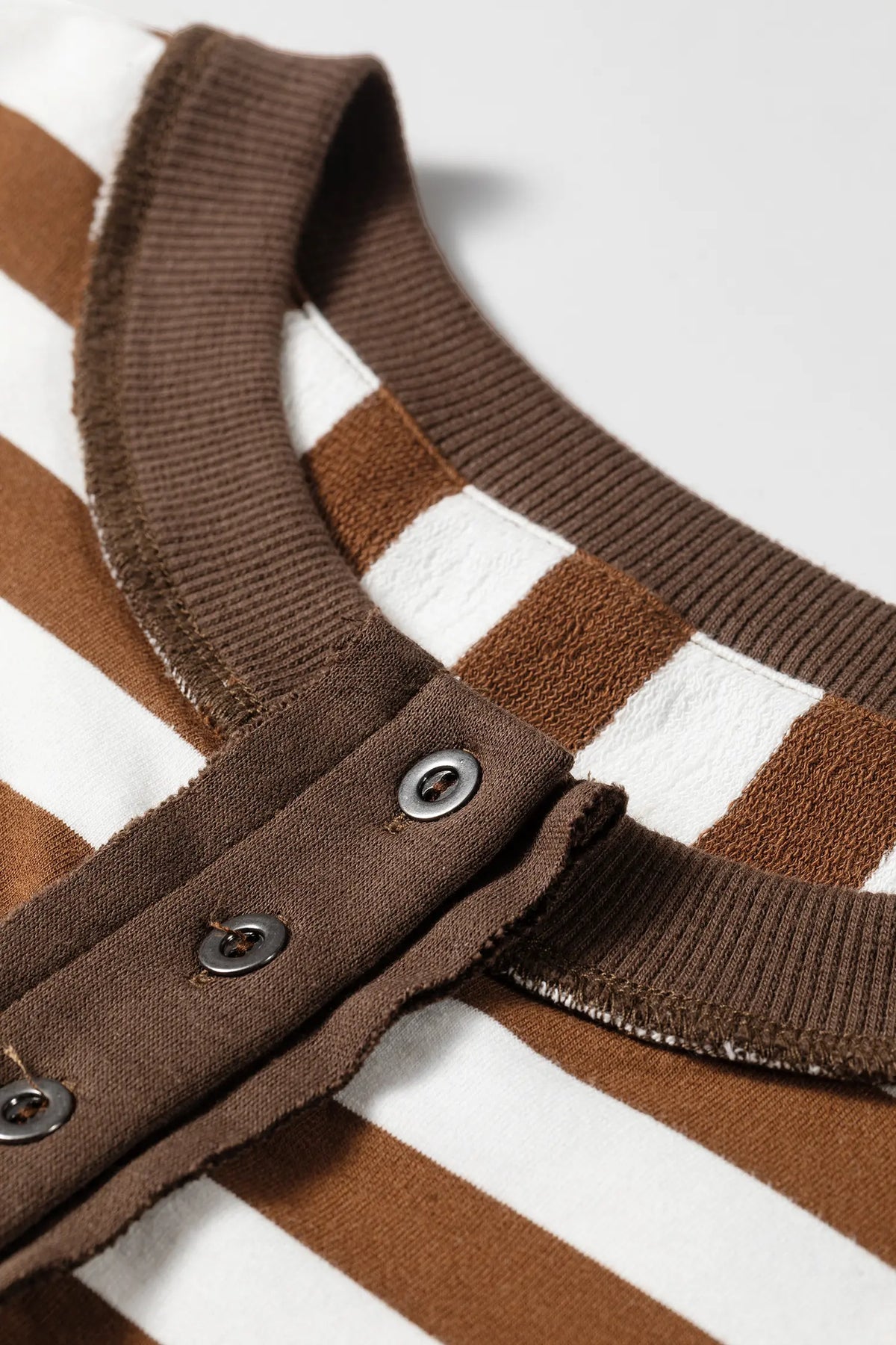 Exposed Seam Colour Block Patchwork Button Placket Sweatshirt – Brown Stripe