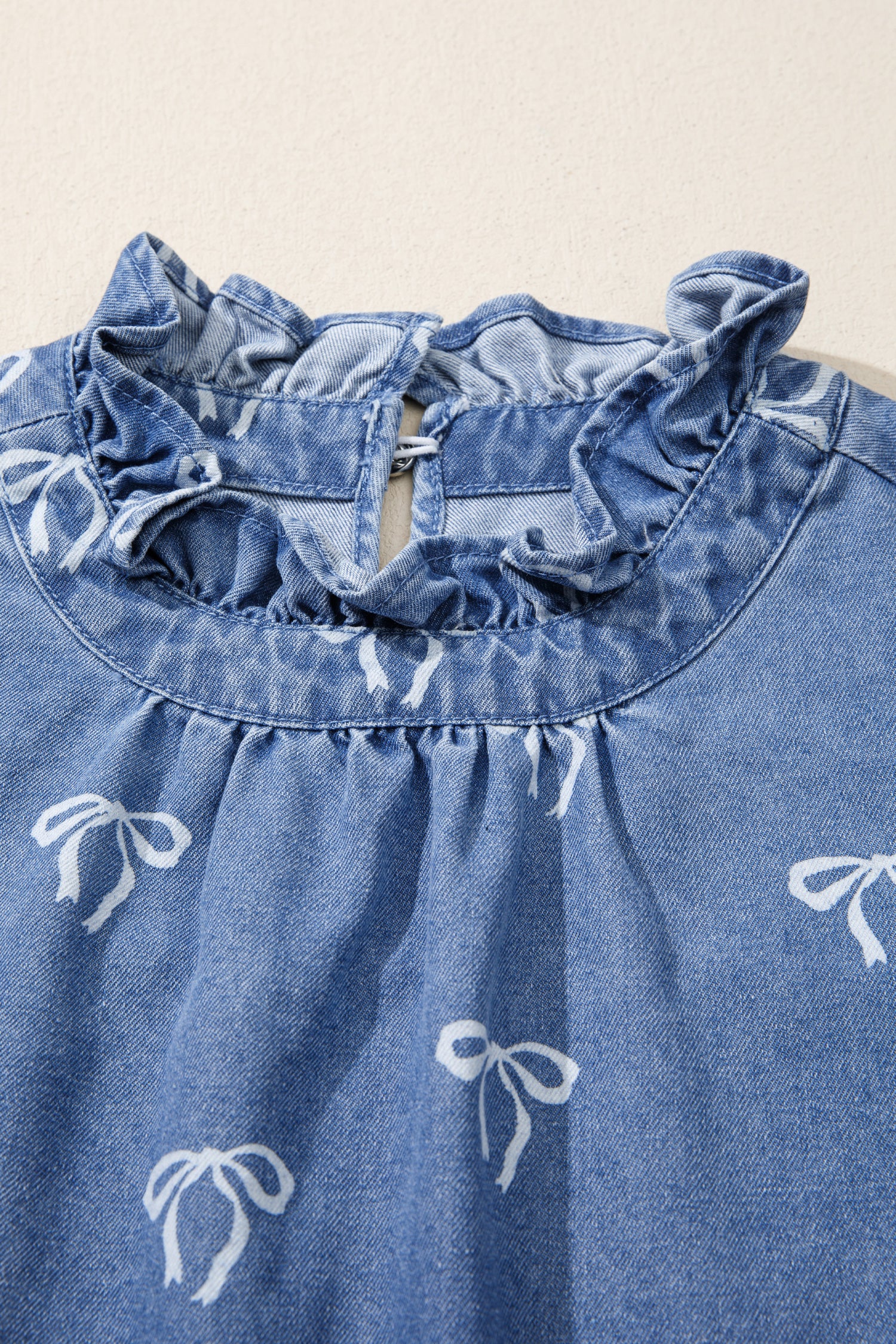 Frilled Collar Flutter Sleeve Denim Top – White