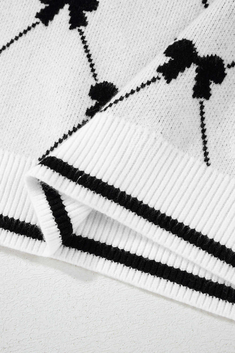 White Preppy Vibes Bow Print Zipped Collar Sweater Tee eAura