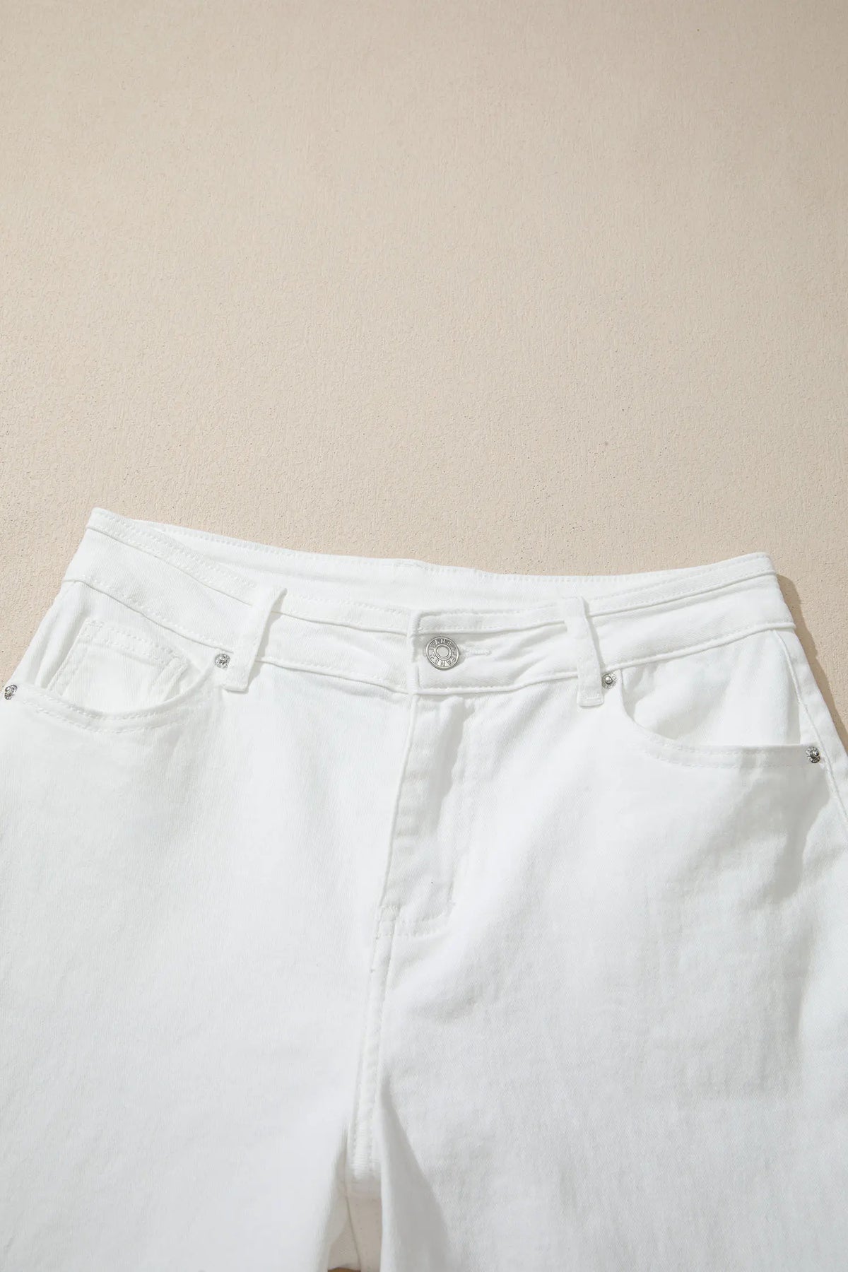 Solid Colour Loose Casual Jeans – White