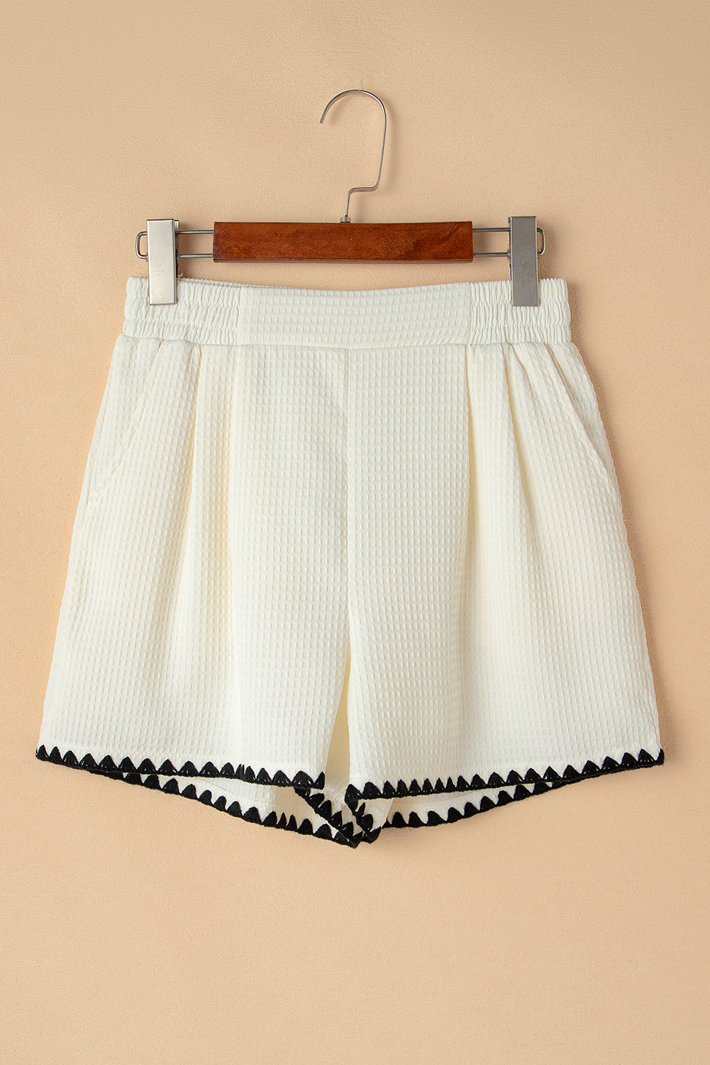 White Waffle Texture Contrast Ricrac Hemline Casual Shorts eAura