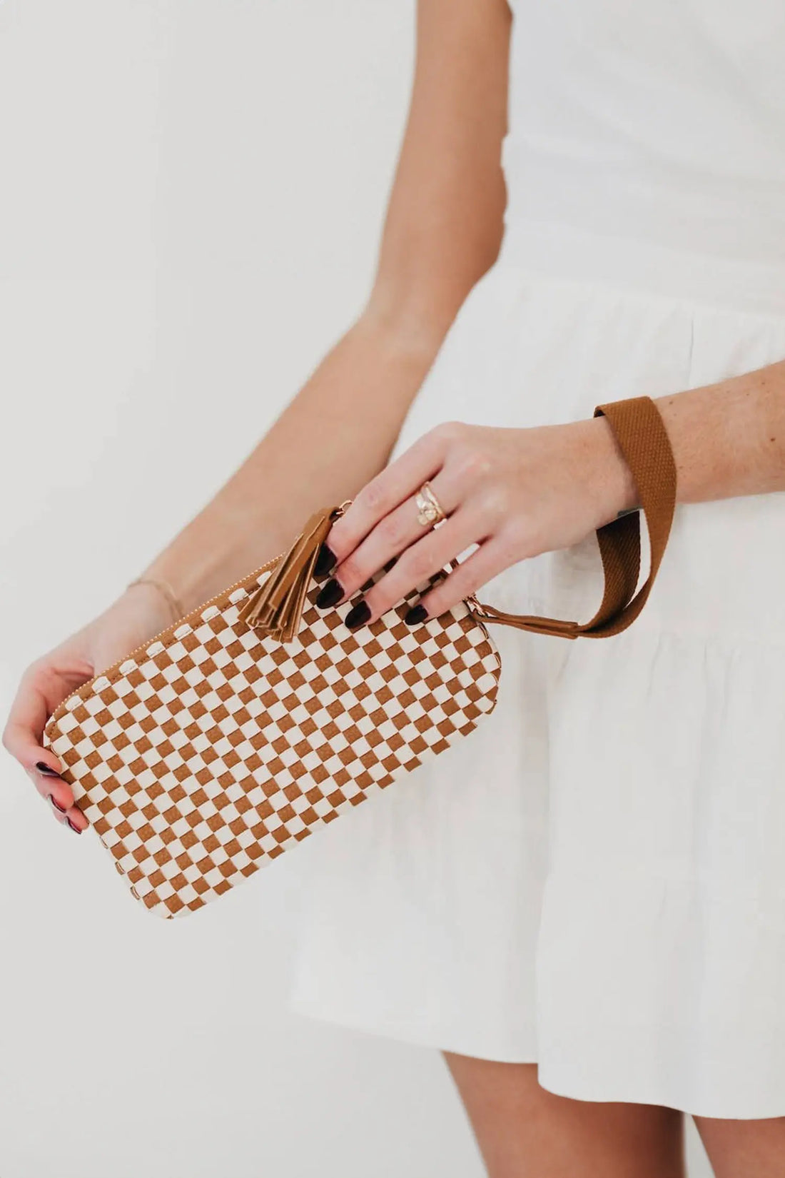Checkered Woven Clutch Wristlet Wallet