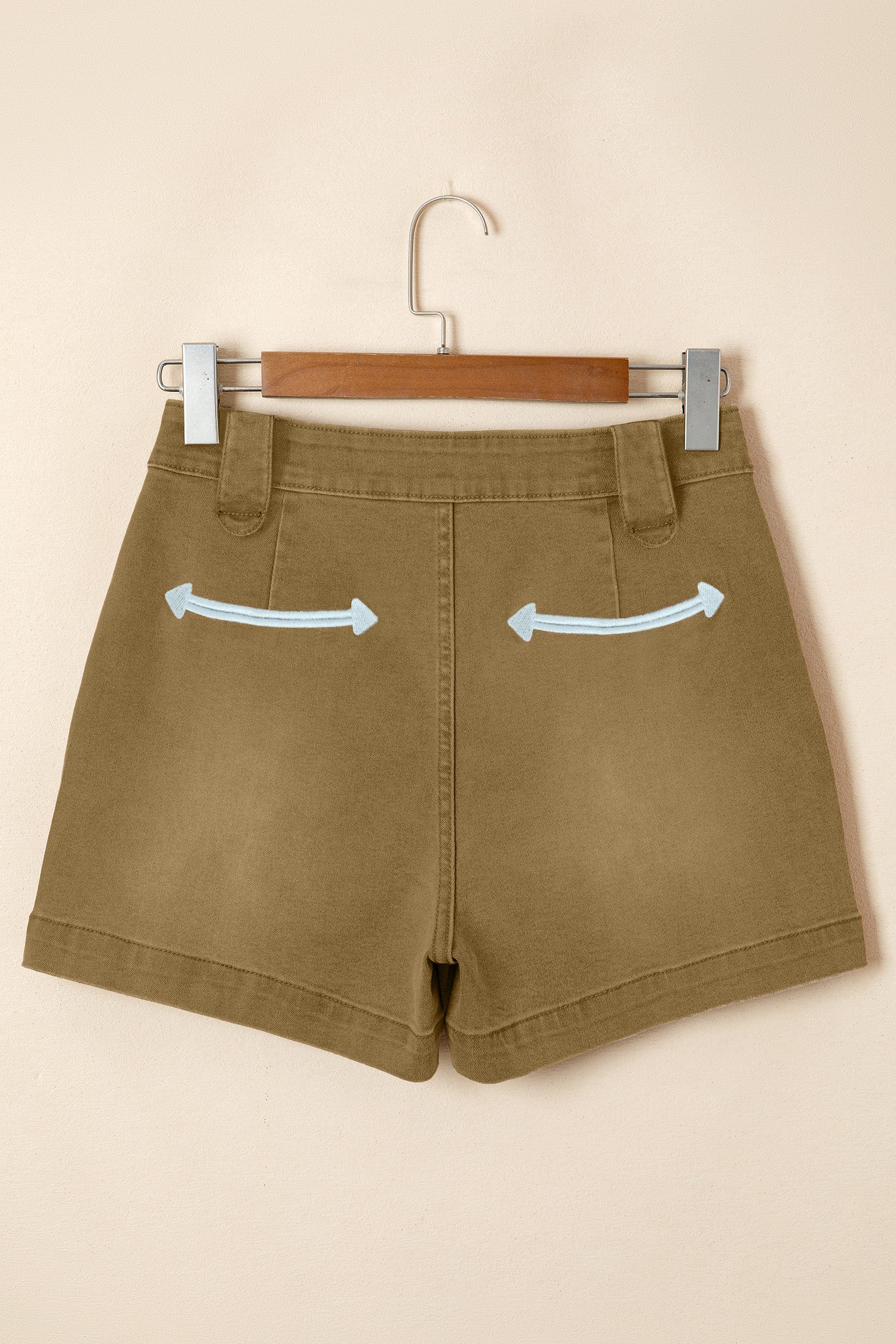 Contrast Arrow Detail Western Denim Shorts – Pale Khaki