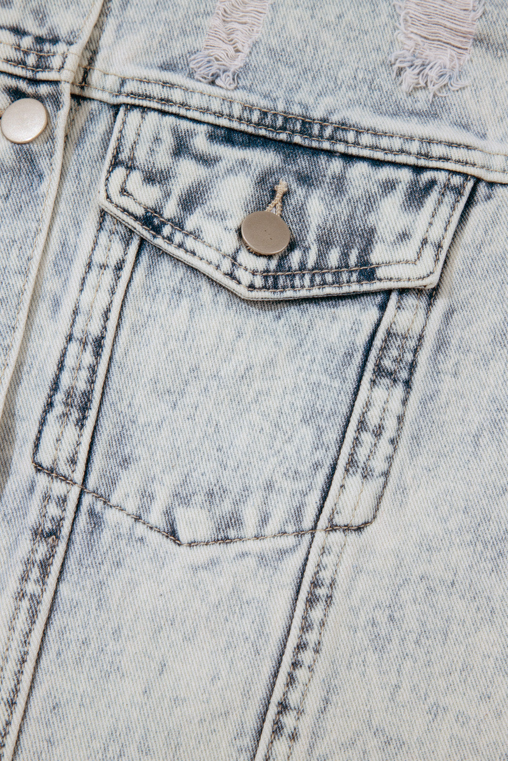 Beau Blue Light Wash Buttoned Chest Pocket Puff Sleeve Denim Jacket eAura