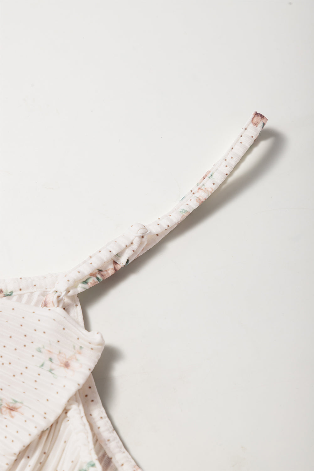 White Floral Pleated Big Bow Back Spaghetti Straps Vest Top eAura