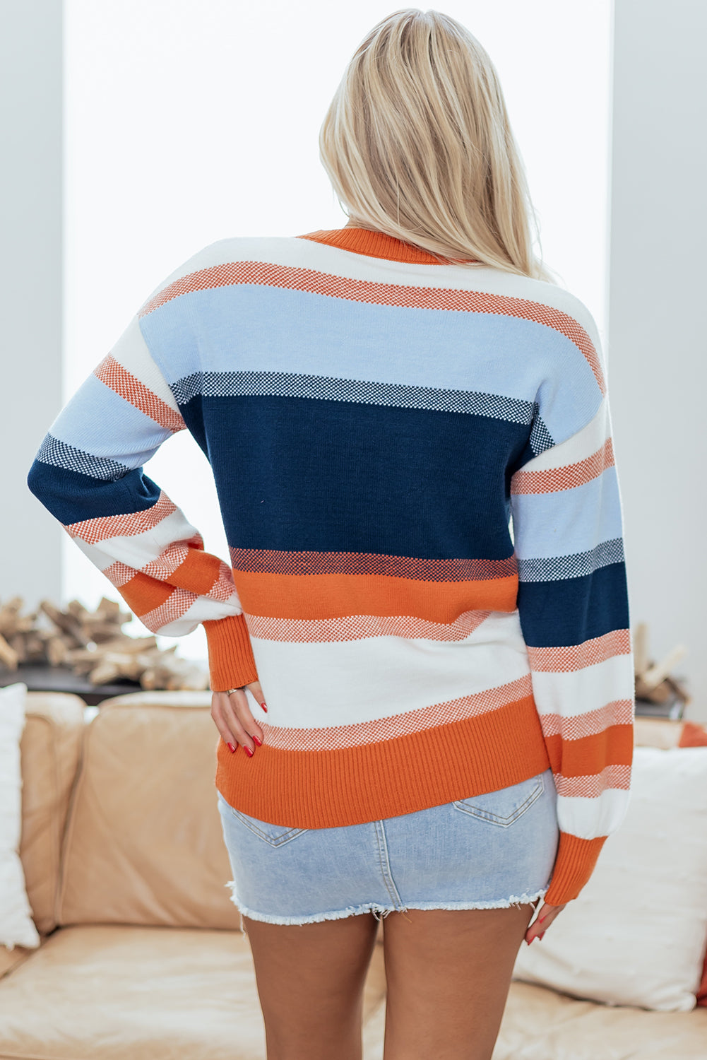 Colour Block Round Neck Sweater - eAura