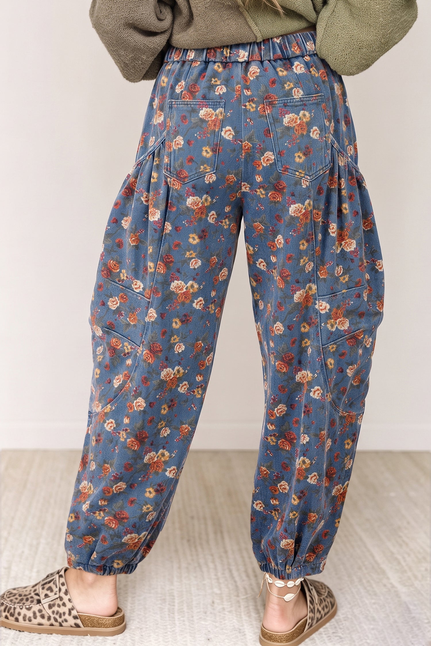 Beau Retro Floral Print Elastic Waist Pocketed Barrel Jeans – Blue