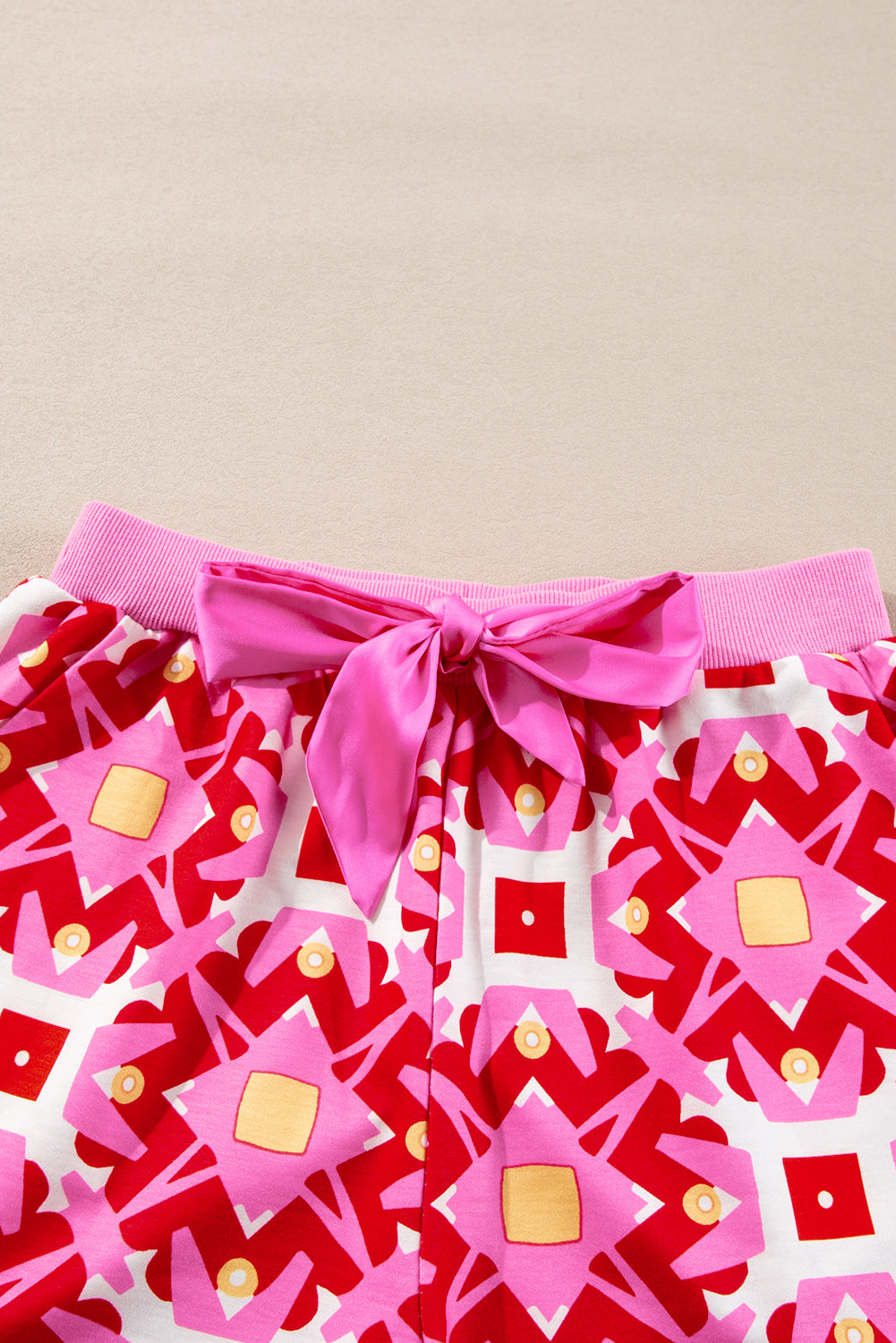 Sachet Pink Geometric Print Long Sleeve Top and Drawstring Shorts Set eAura