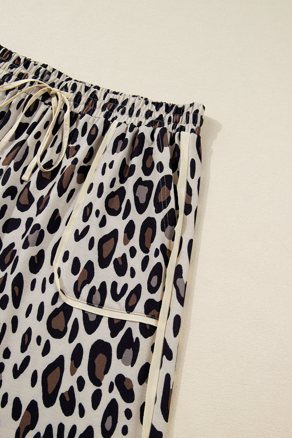 Exposed Seam Patched Pocket Plus Size Drawstring Leopard Wide Leg Pants - eAura