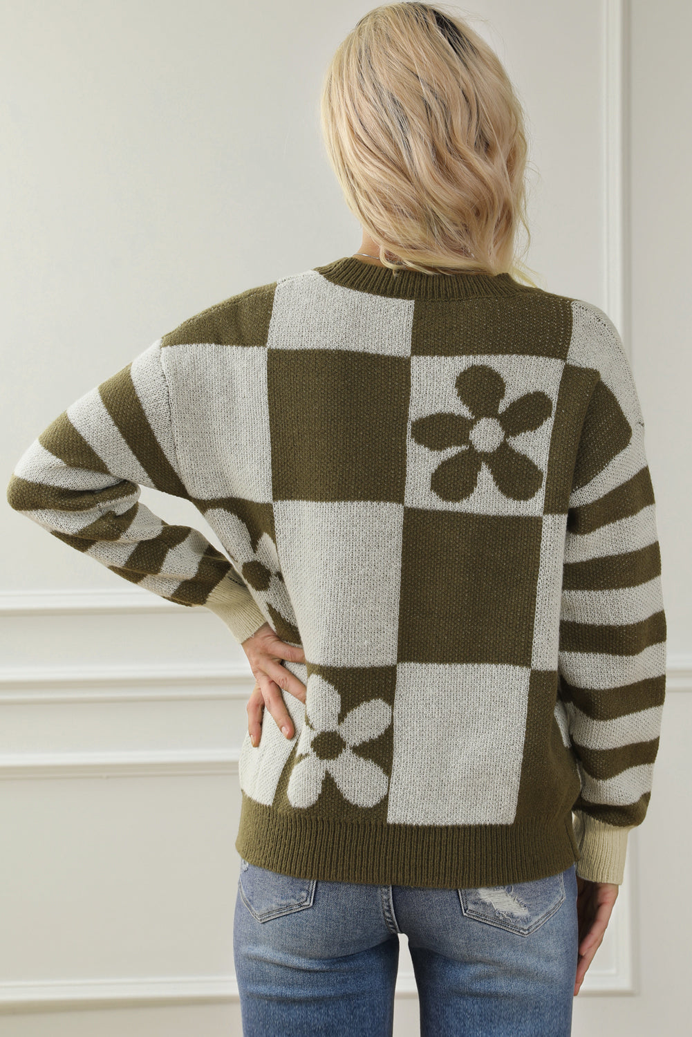 Brown Checkered Floral Print Striped Sleeve Sweater eAura