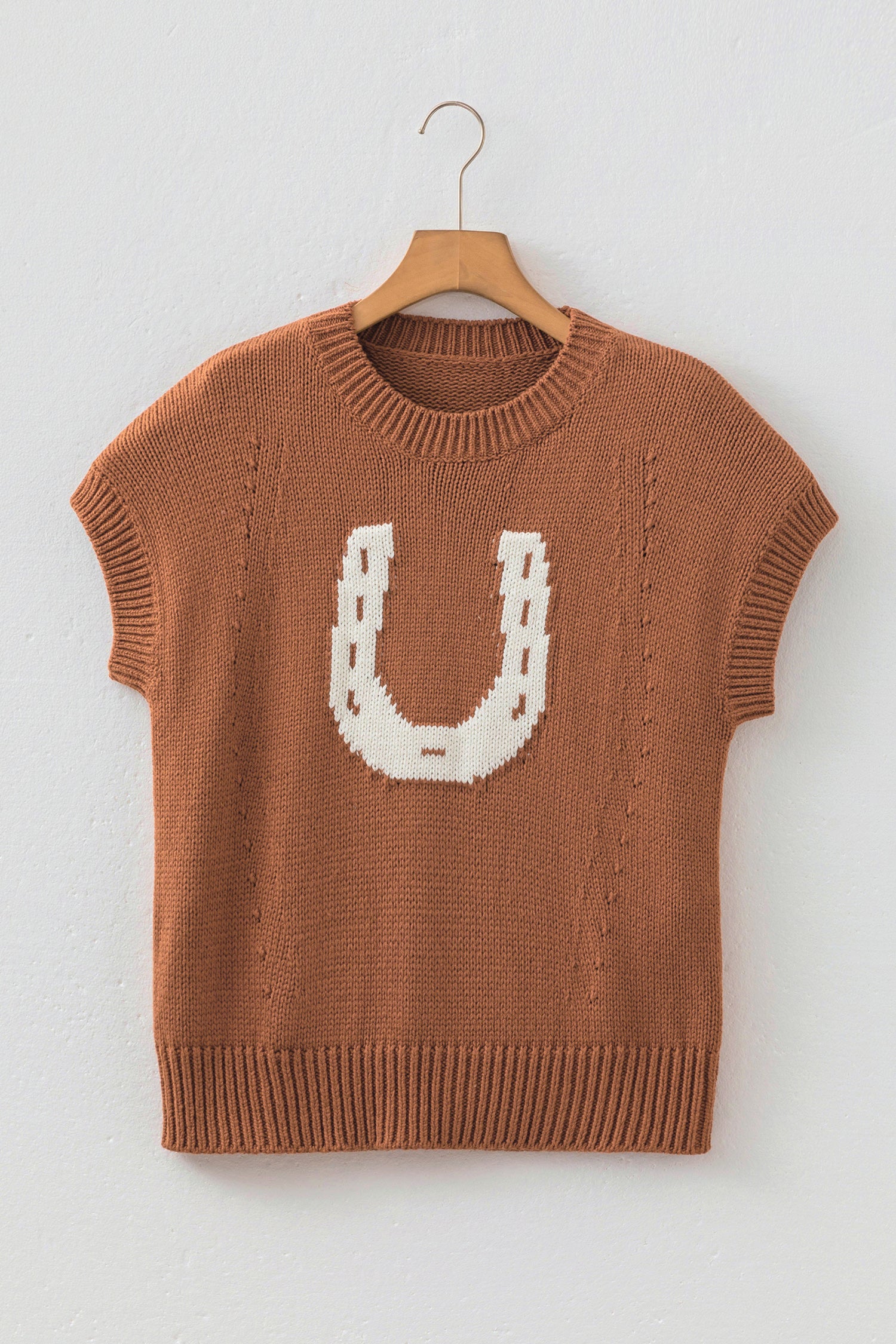 Chestnut Western Horseshoe Pattern Short Sleeve Knit Sweater – Brown