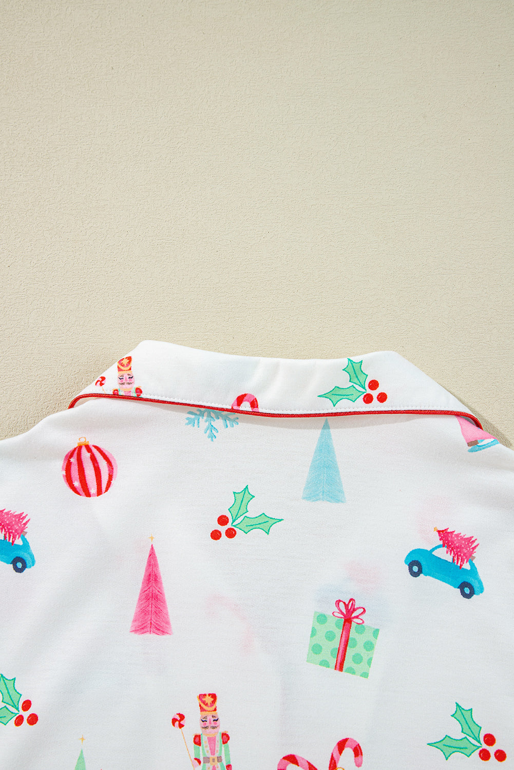 White Christmas Print Short Sleeve Shirt and Shorts Pyjama Set - eAura