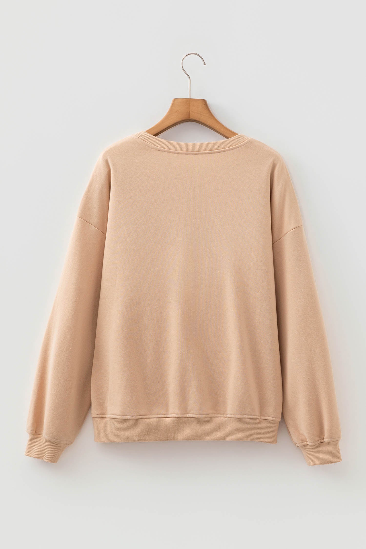 Horseshoe Embroidered Patch Graphic Drop Shoulder Sweatshirt – Parchment