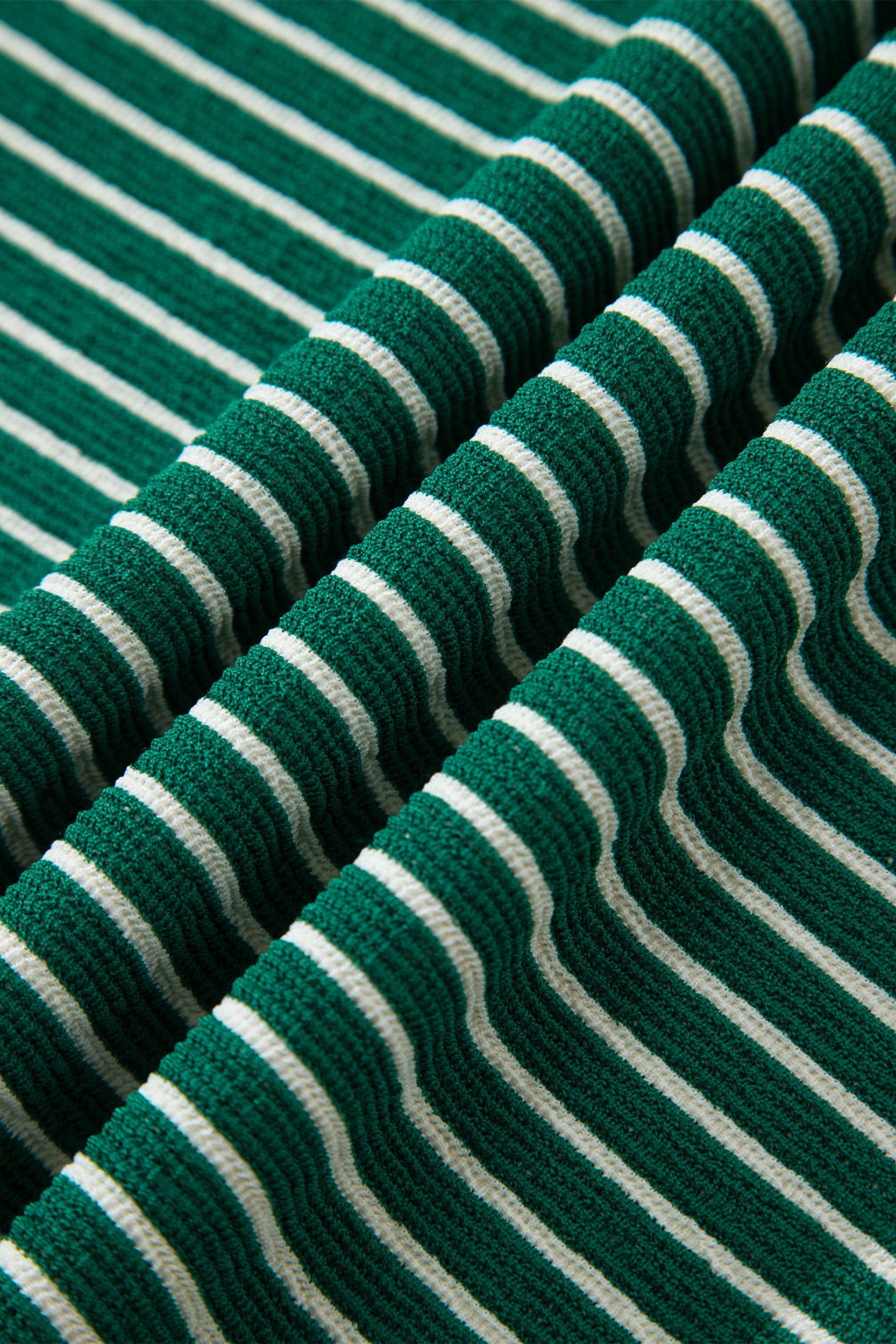 Contrast Print Color Block Detail Relaxed Tee – Green Stripe
