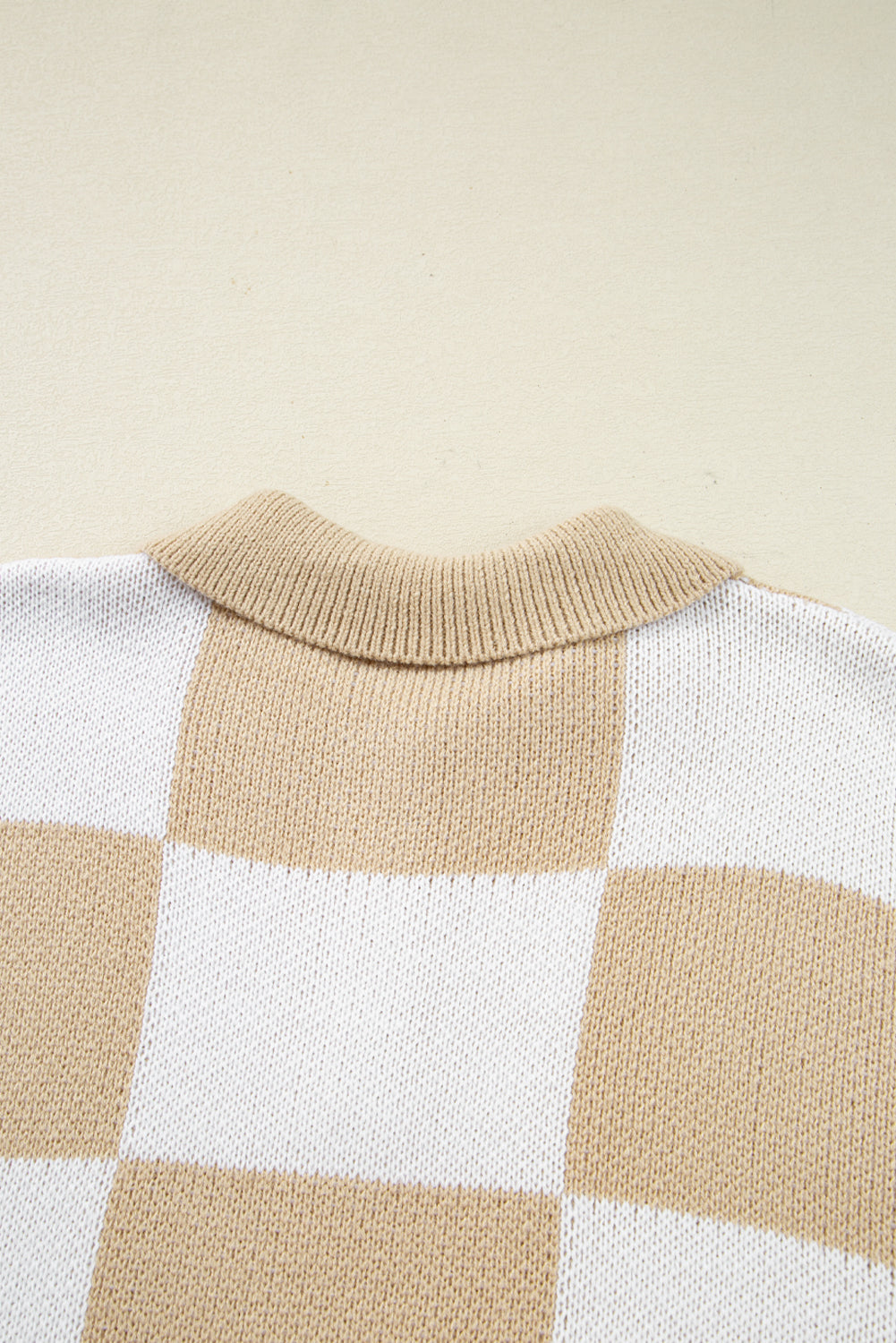 Checkered Pattern Polo Collar Loose Sweater eAura