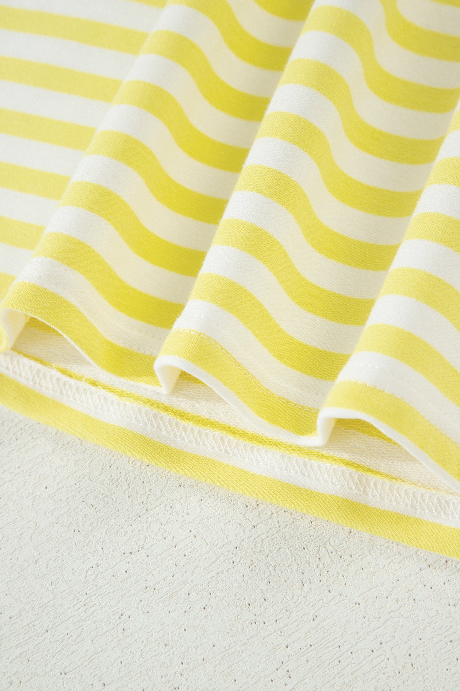 Colorblock Trim V Neck Tee Drawstring Elastic Waist Short Set – Yellow Stripe
