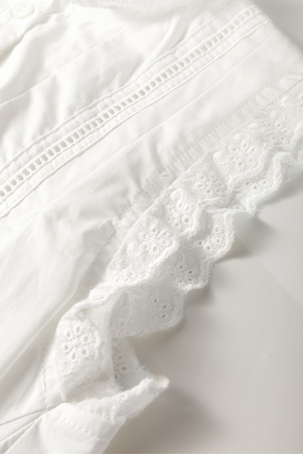 White Lace Crochet Eyelets Sleeveless Buttoned Shirt eAura