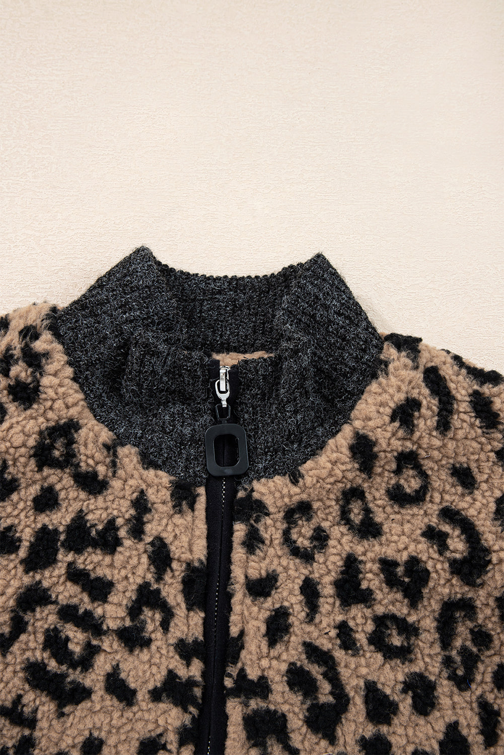Leopard Print Zip-up Stand Neck Side Pocket Jacket eAura