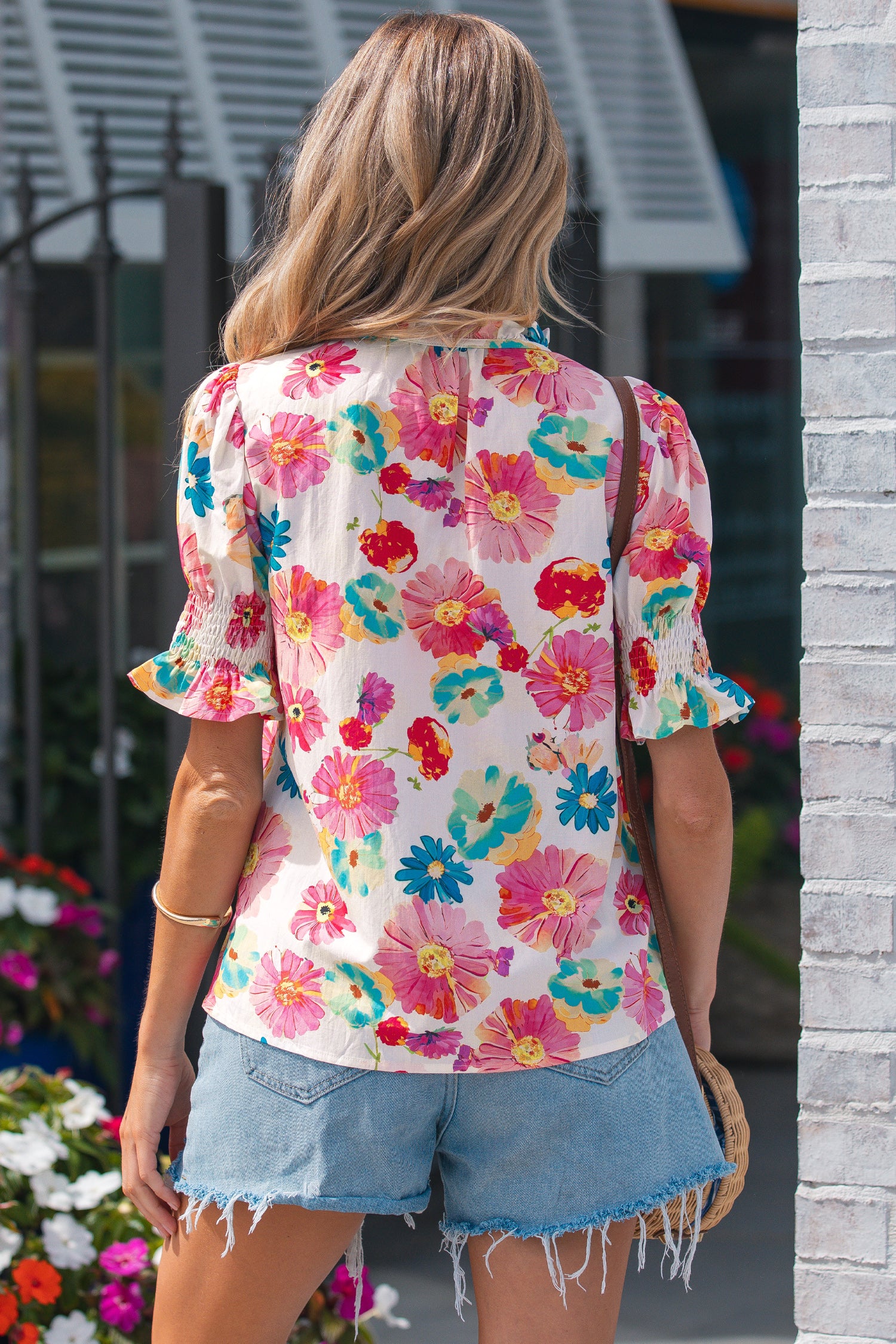 Vibrant Summer Floral Tie V-Neck Short Puff Sleeve Blouse