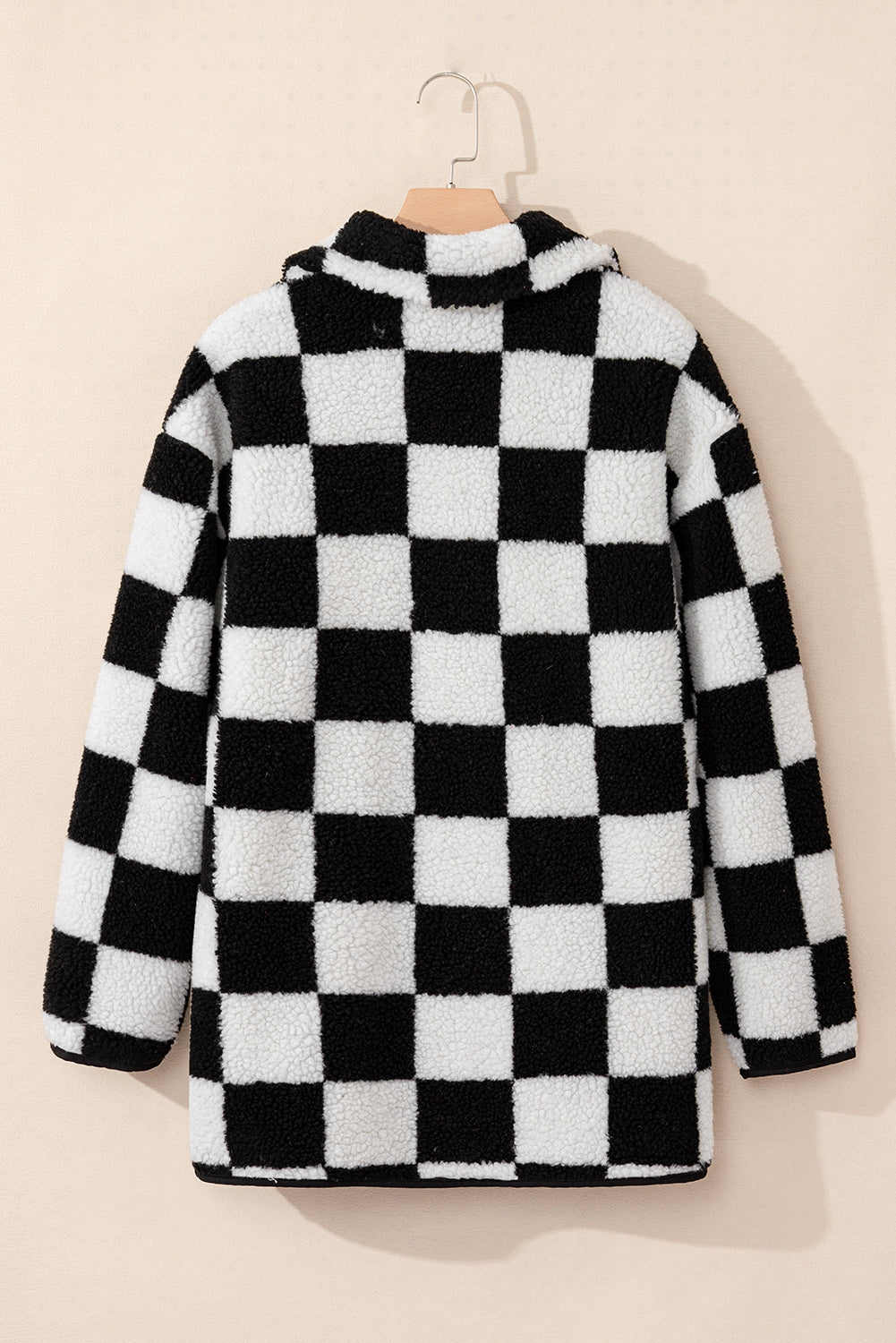Black Checkered Side Pockets Collared Buttoned Fleece Jacket eAura