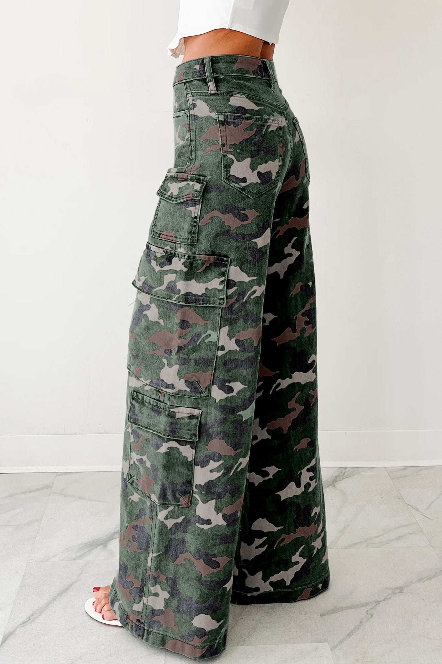 Camo Cargo Wide Leg Jeans - Bottoms/Jeans/WideLeg