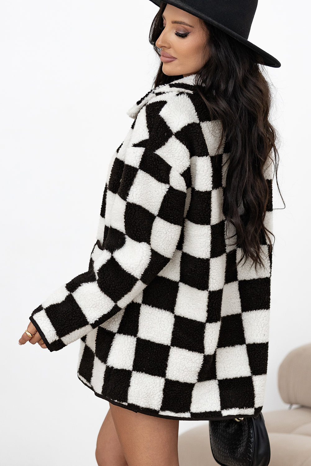 Black Checkered Side Pockets Collared Buttoned Fleece Jacket eAura