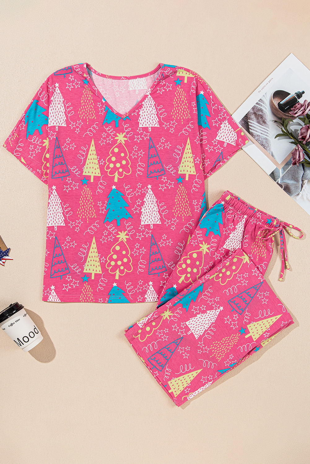 Christmas Tree Print Tee and Pants Pyjama Set - eAura