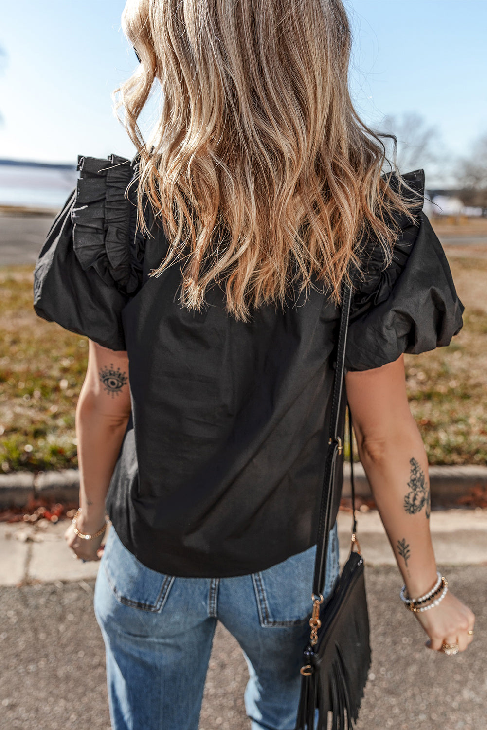 Black Ruffled Puff Short Sleeve Loose Blouse eAura