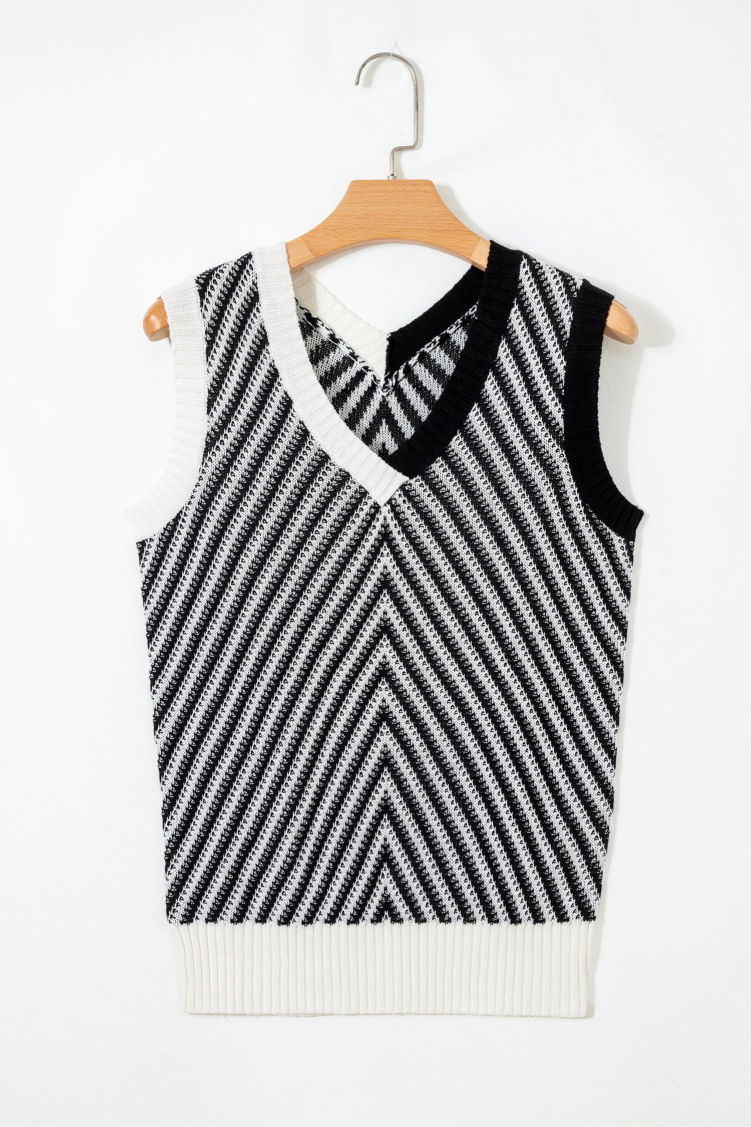 Contrast Chevron Knit V-Neck Sweater Vest