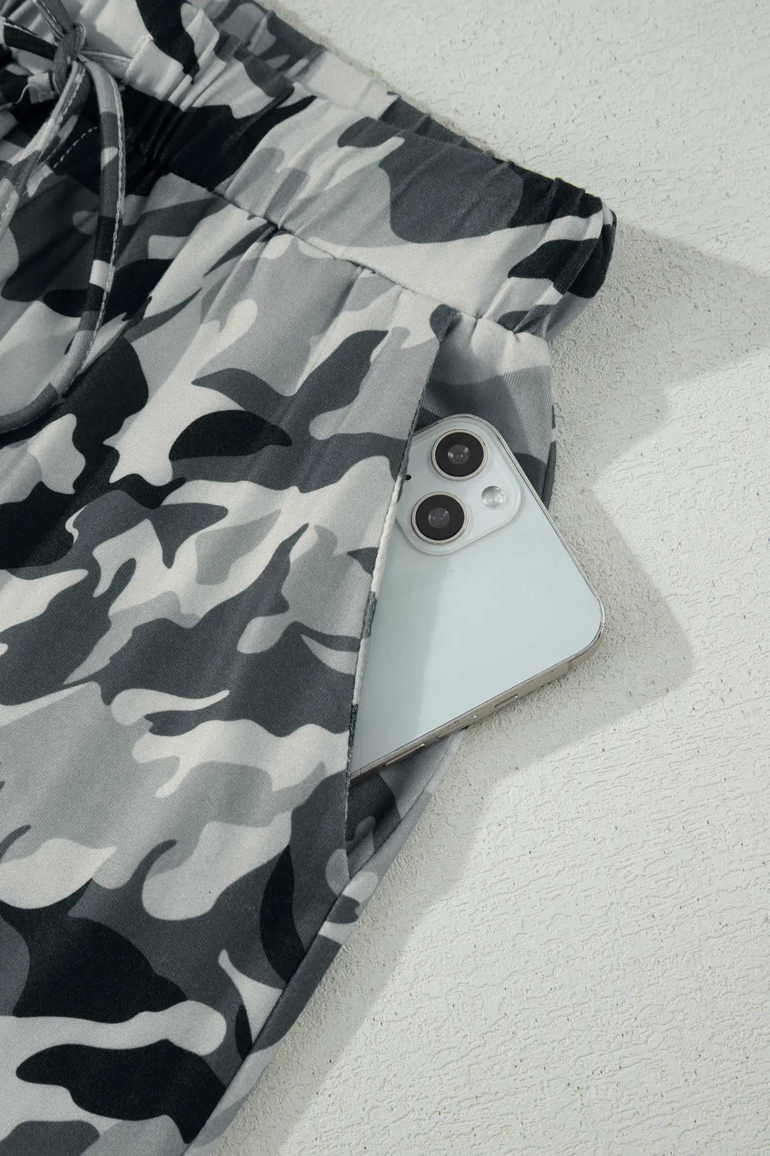 Green Camouflage Print Drawstring Casual Pants