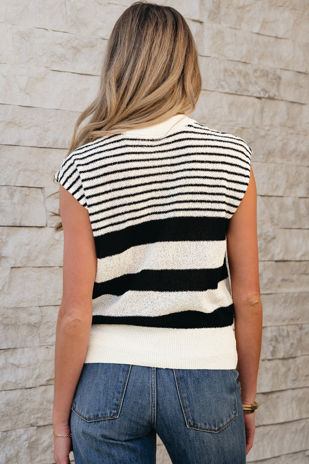 Black white Striped O Neck Sweater Vest eAura