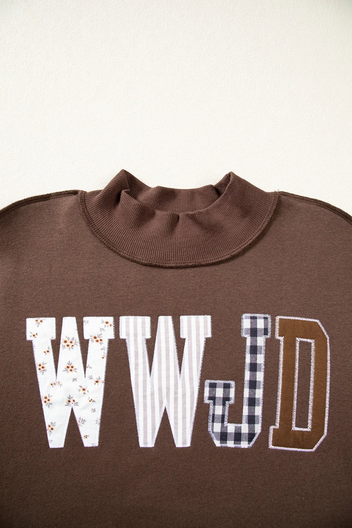 WWJD Mixed Pattern Embroidered Patch Graphic Mock Neck Sweatshirt – Grey