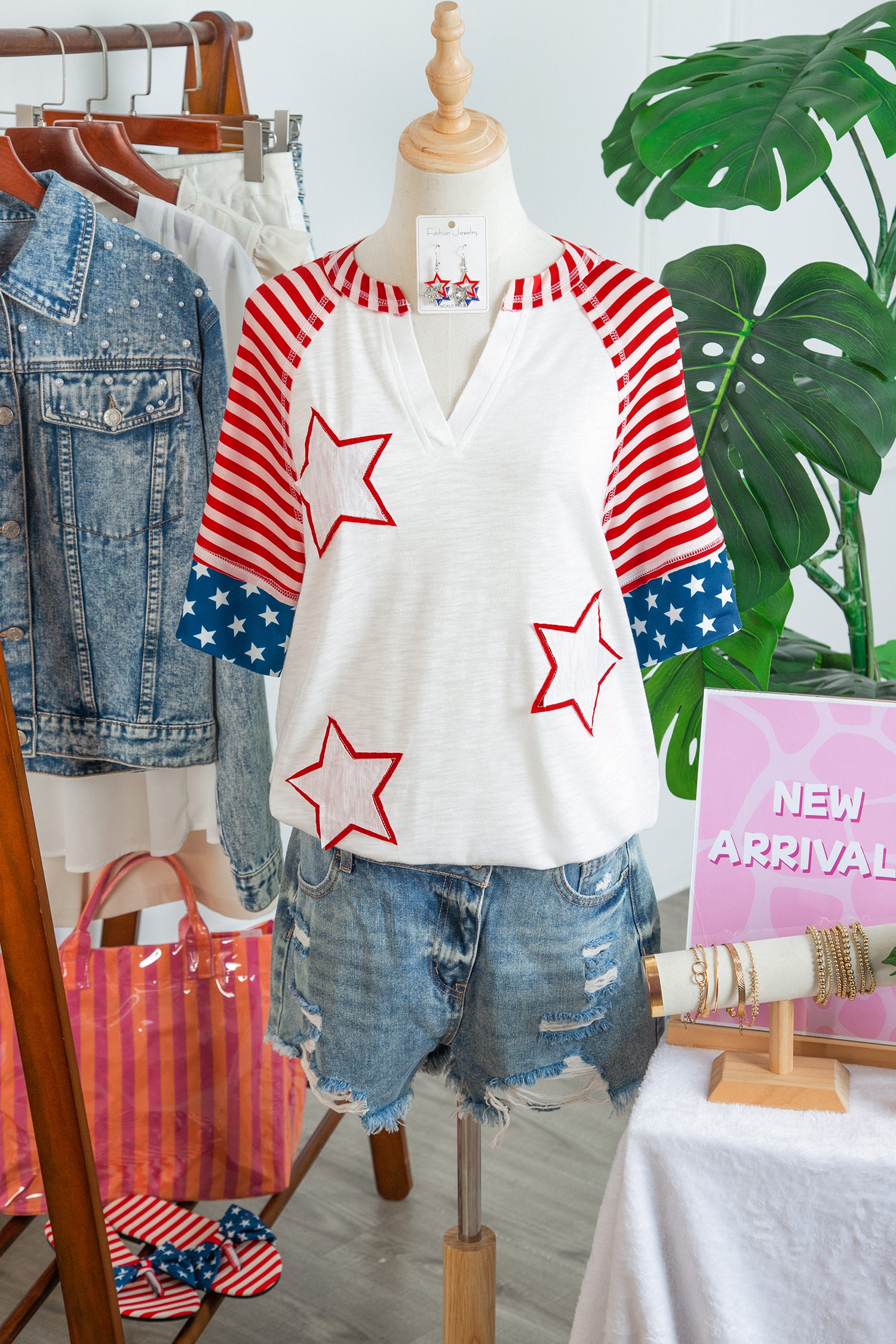 Star Detail Flag Inspired Short Sleeve Top – Fiery Red