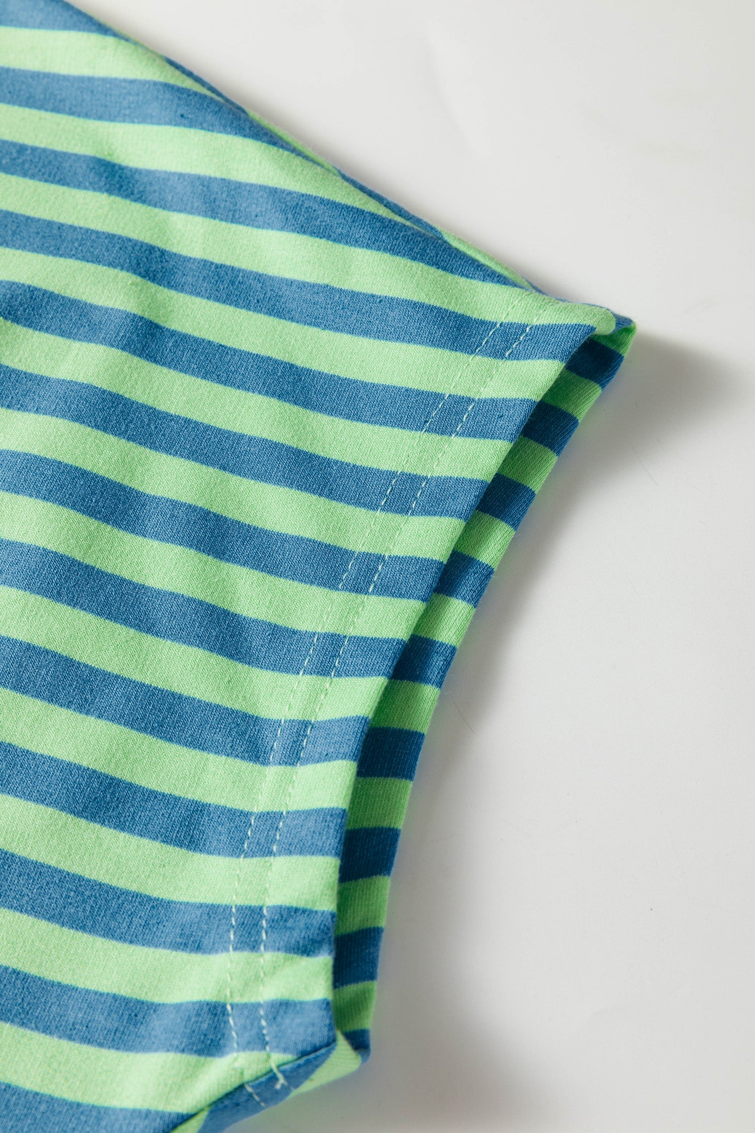 Colorblock Trim V Neck Tee Drawstring Elastic Waist Short Set – Yellow Stripe