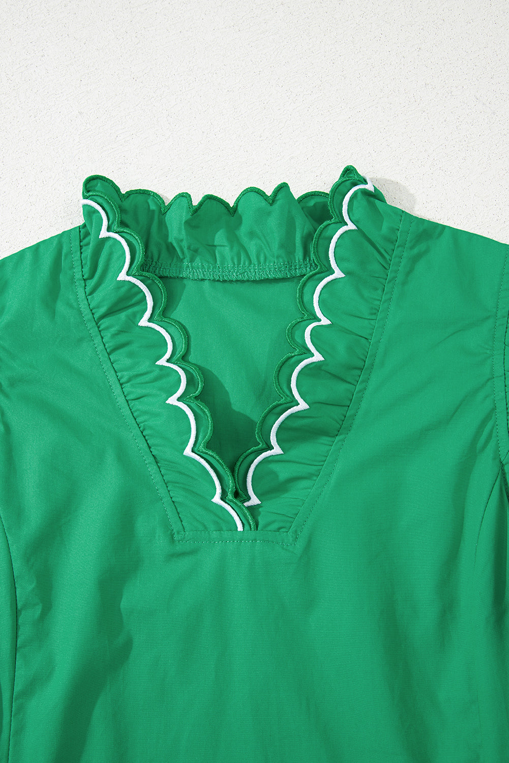 Bright Green Contrast Scallop Trim Short Sleeve V Neck Top eAura
