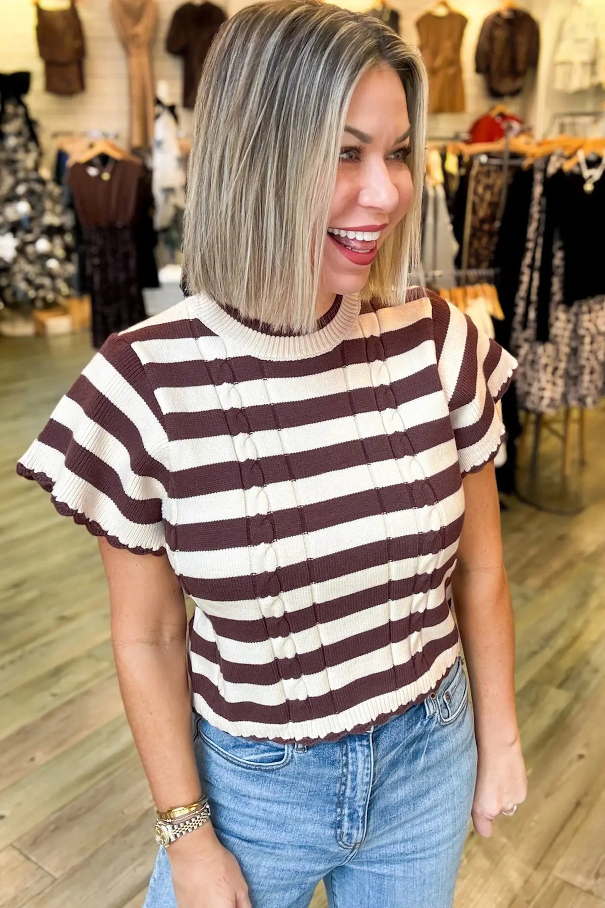 Ribbed Knit Cable Detail Short Sleeve Sweater – Brown Stripe